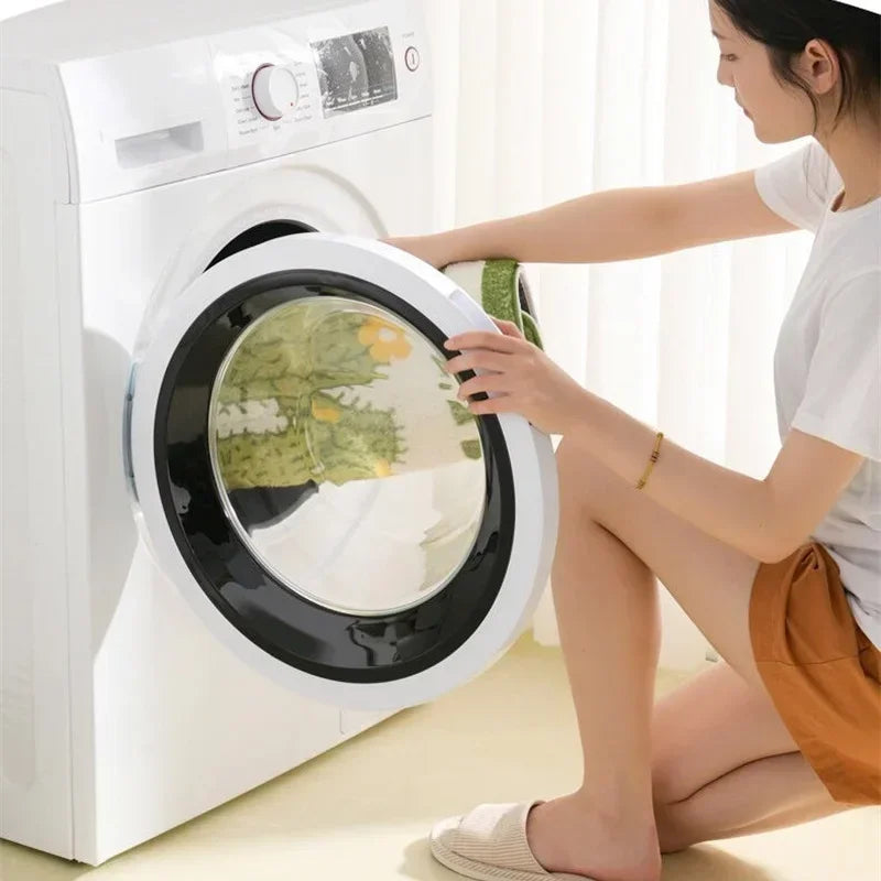 1PC Bathroom Mat Semicircle Floor Rugs Entrance Door Mats Non-slip Mats Cartoon Rug Dustproof Absorbent Carpet Bath Tub Carpets