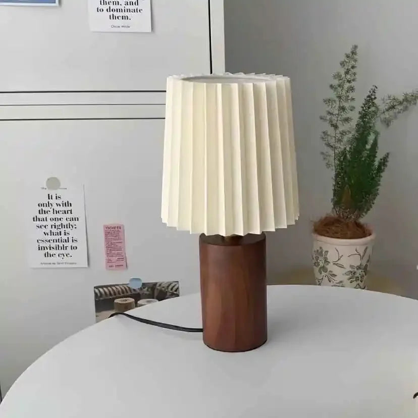 LED Desk Lamp Retro Pleated Wooden USB for Living Room Home Bedroom Bedsides Atmosphere LED Night Light Decoration Table Lamp