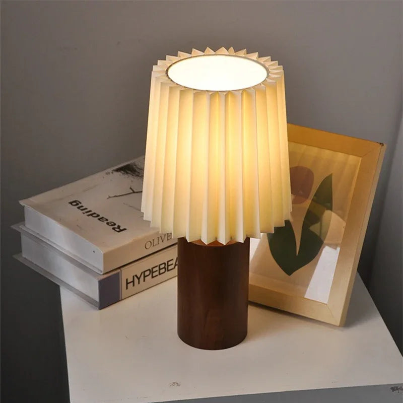 LED Desk Lamp Retro Pleated Wooden USB for Living Room Home Bedroom Bedsides Atmosphere LED Night Light Decoration Table Lamp